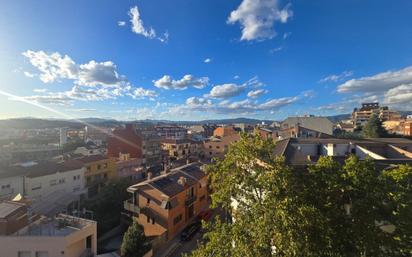 Vista exterior de Pis en venda en Granollers amb Aire condicionat, Terrassa i Balcó