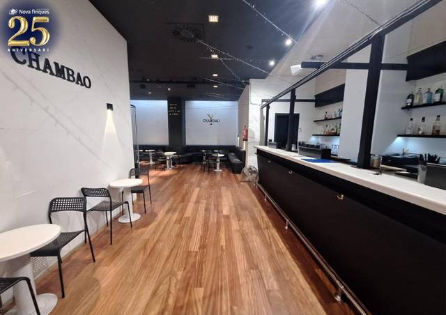 Local comercial en Alquiler en Espai Tolra - Els Pedrissos - Can Carner