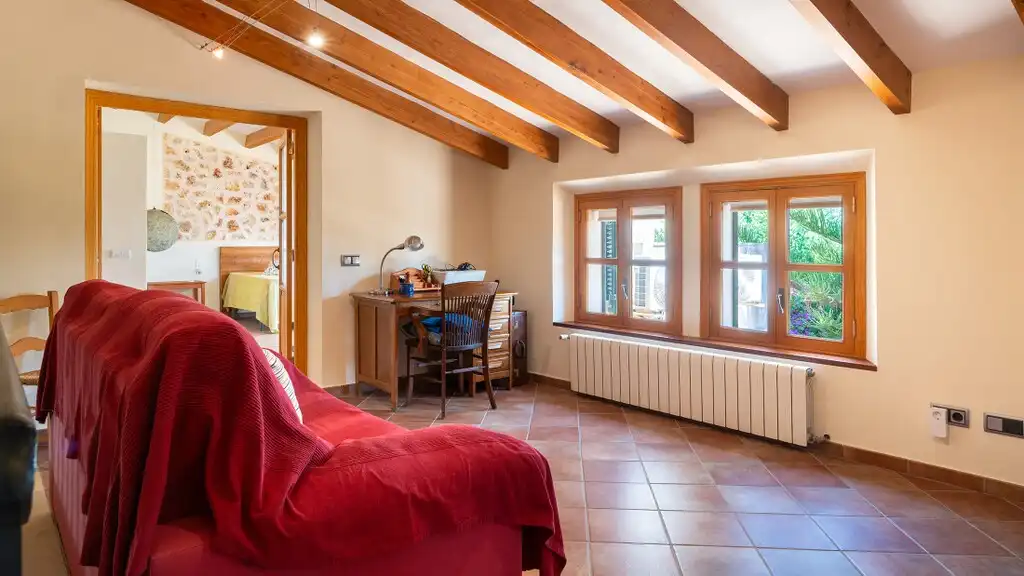 Sala d'estar de Finca rústica en venda en Llubí amb Aire condicionat, Calefacció i Terrassa