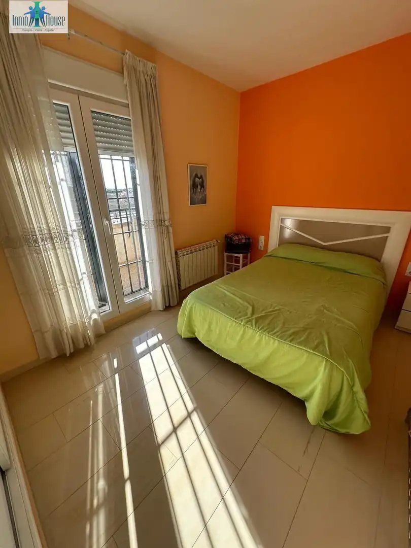 Dormitori de Casa o xalet en venda en Albacete amb Aire condicionat, Jardí privat i Parquet