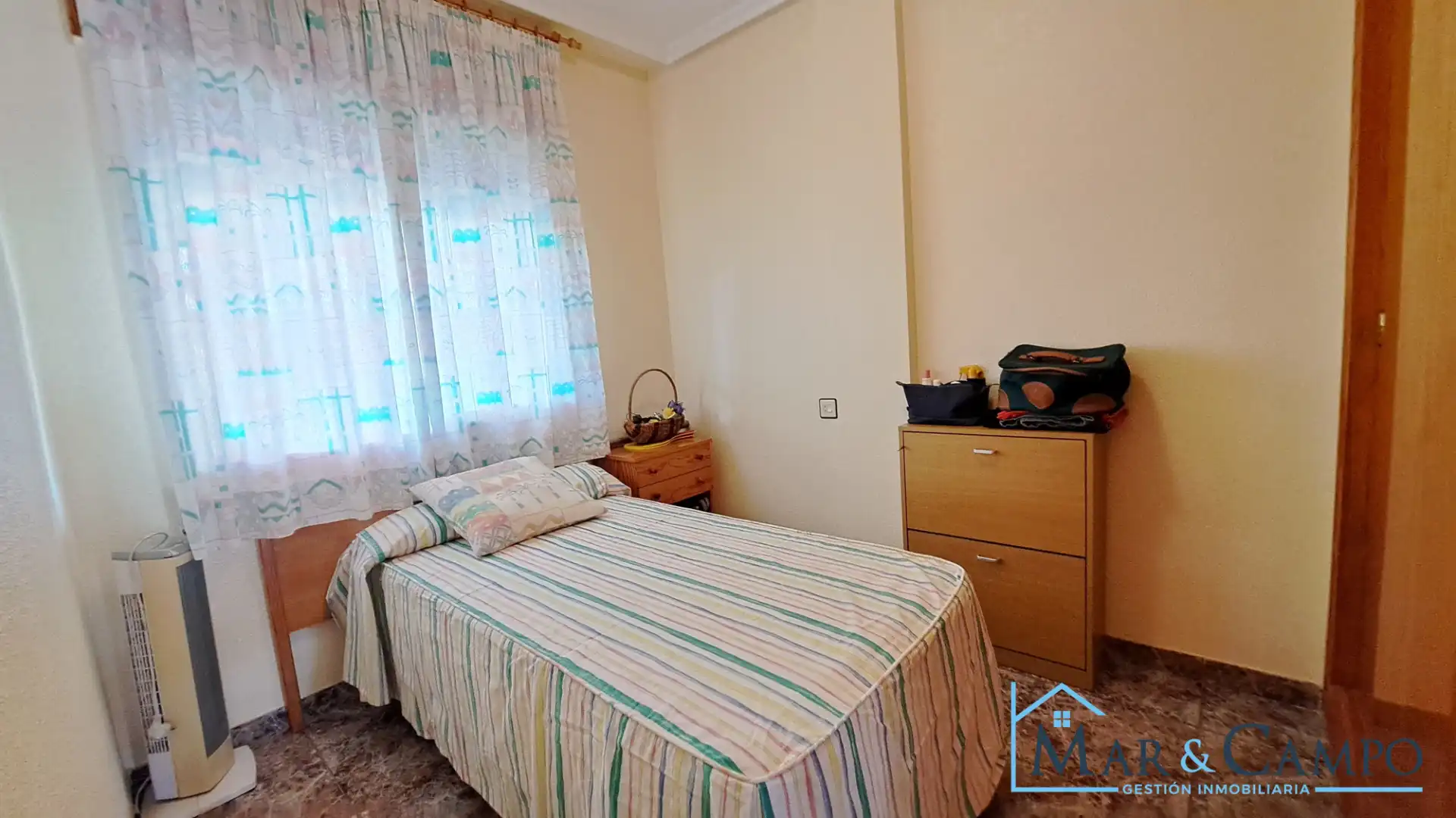 Habitación de Casa adosada en venta en Los Alcázares con Aire acondicionado, Jardín privado y Amueblado