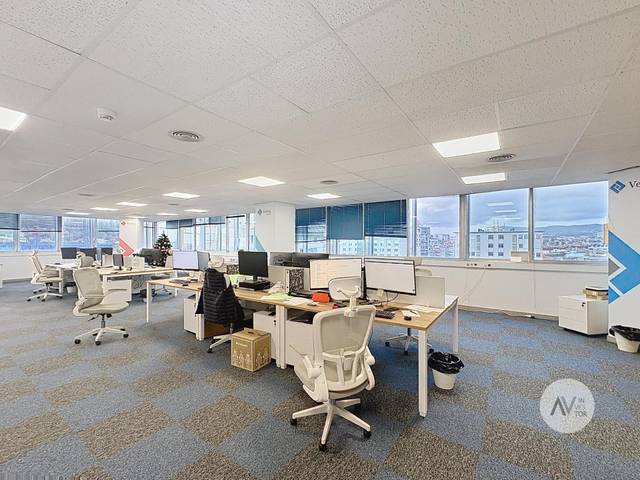 Oficina en Alquiler en  de les Drassanes en El Raval