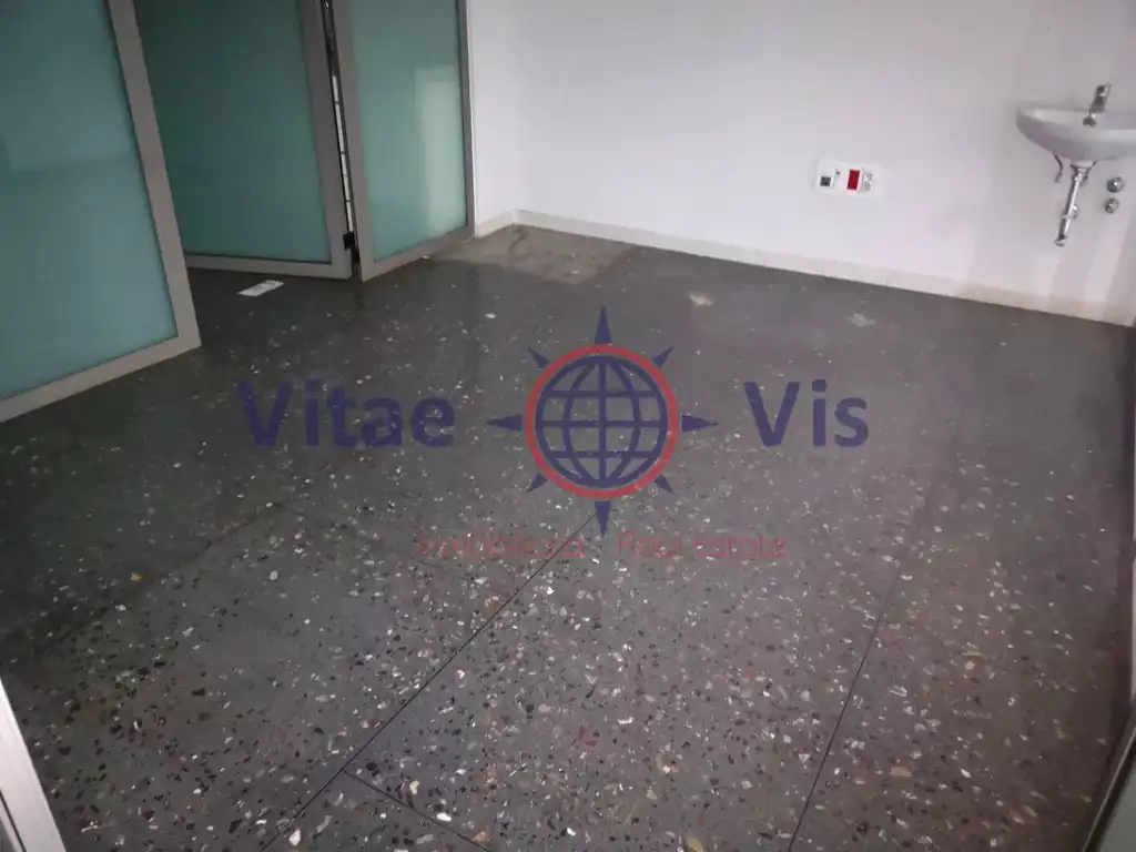Local comercial de lloguer a Avenida Juan Carlos I, imagen 6