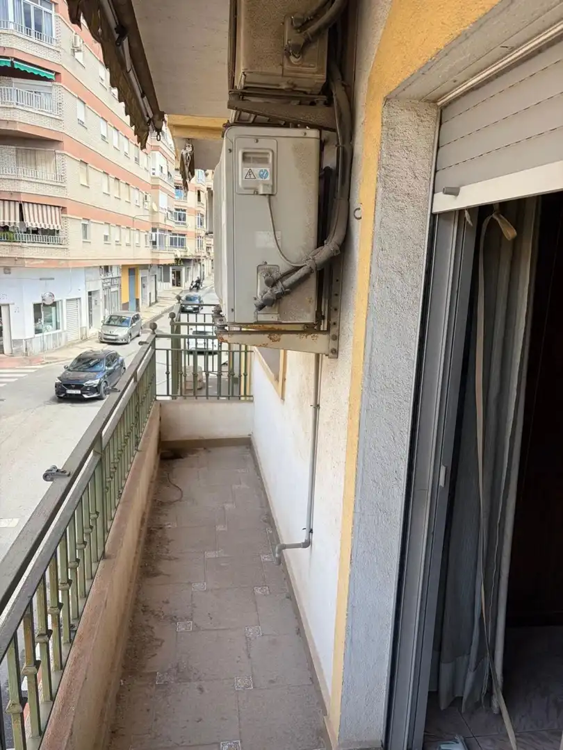 Flat for sale in Calle Manuel de Falla 32, imagen 4