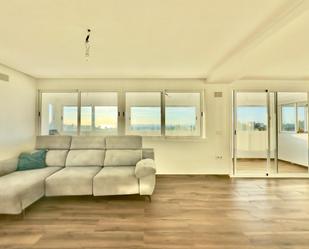 Living room of Flat for sale in San Fernando  with Air Conditioner and Terrace