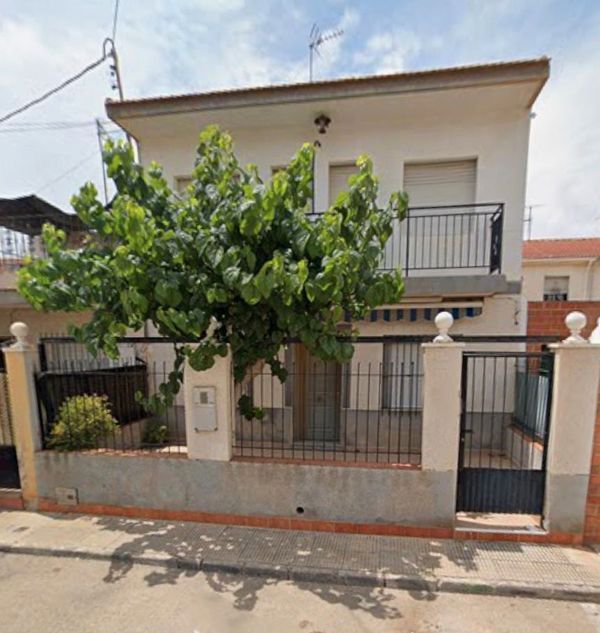 Vista exterior de Casa o xalet en venda en San Pedro del Pinatar amb Terrassa, Moblat i Balcó