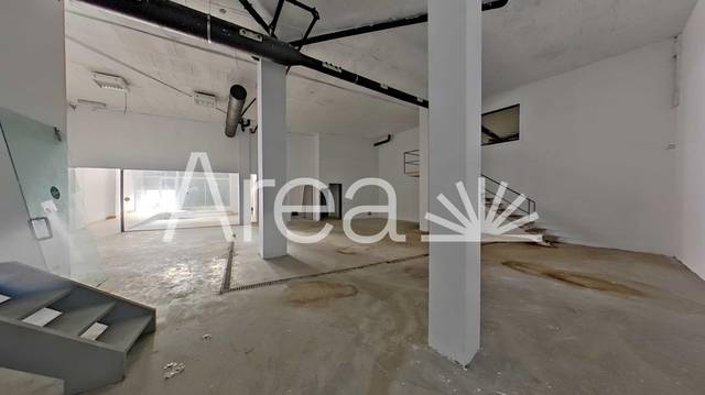 Local comercial en Venta en Calle DINAMARCA en La Llàntia