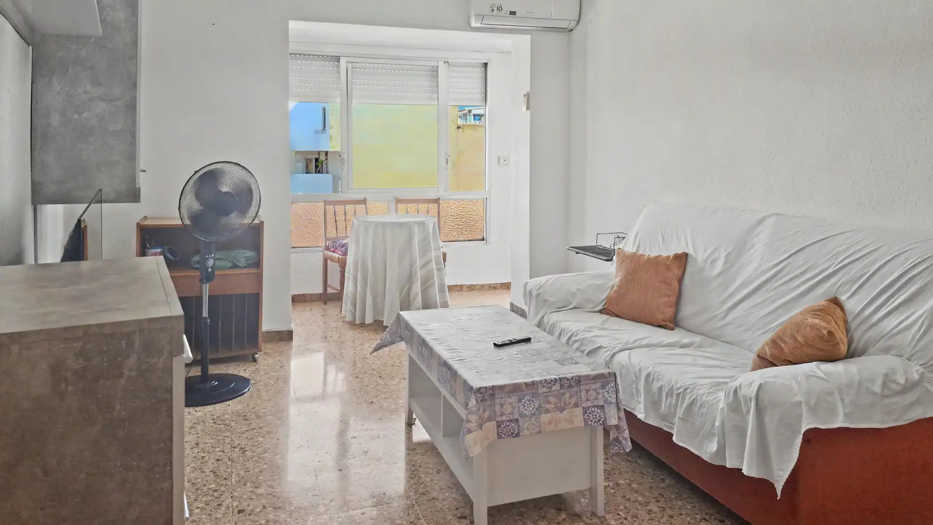 Living room of Flat for sale in Dénia  with Air Conditioner, Heating and Terrace