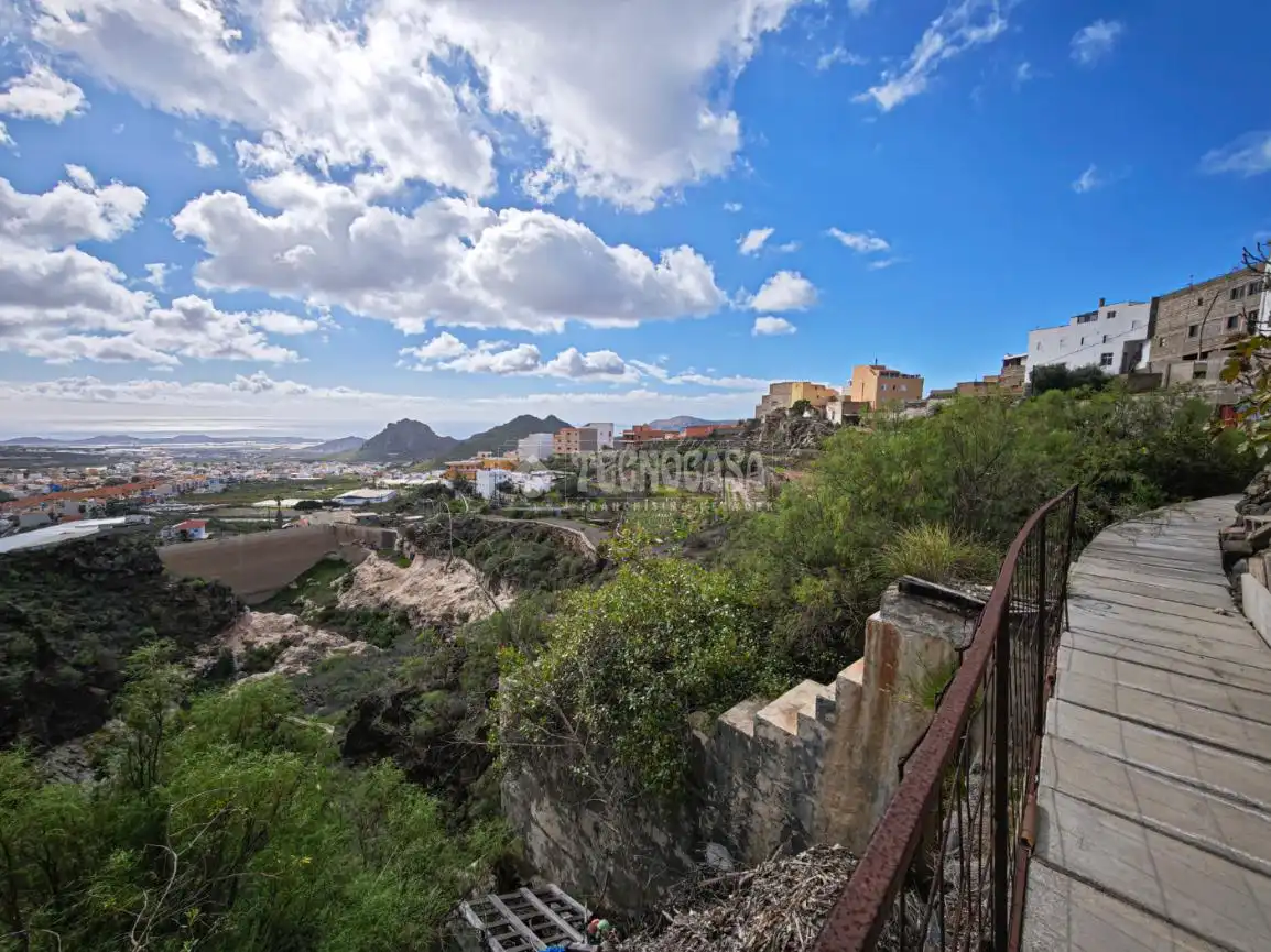 Vista exterior de Terreno en venta en Arona
