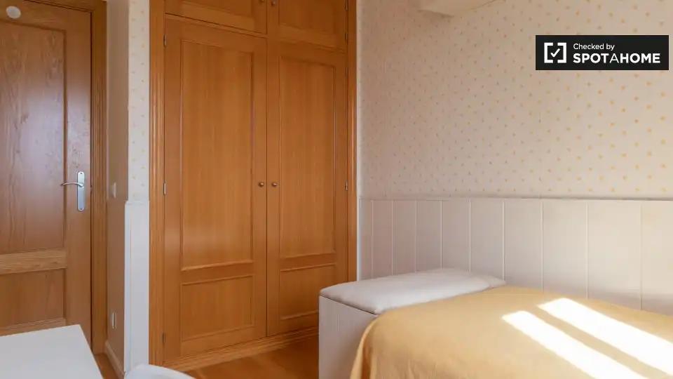 Room in Hispanoamérica - Bernabéu