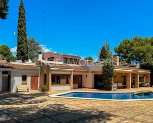 Exterior view of Country house to rent in Paterna  with Air Conditioner, Heating and Private garden