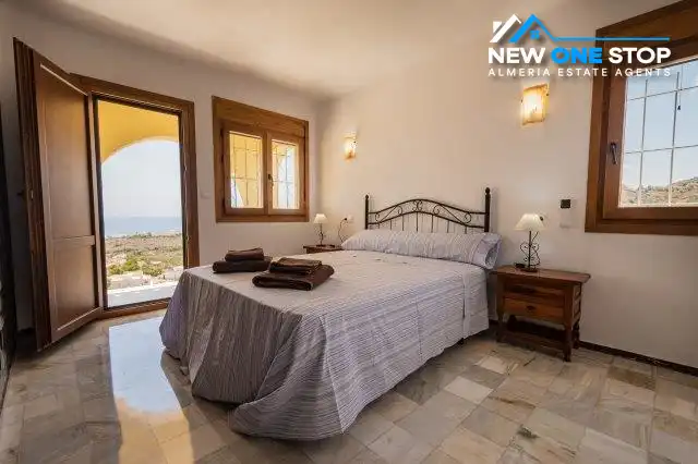 Detached house with terrace for sale in Calle UA-6 27, imagen 13
