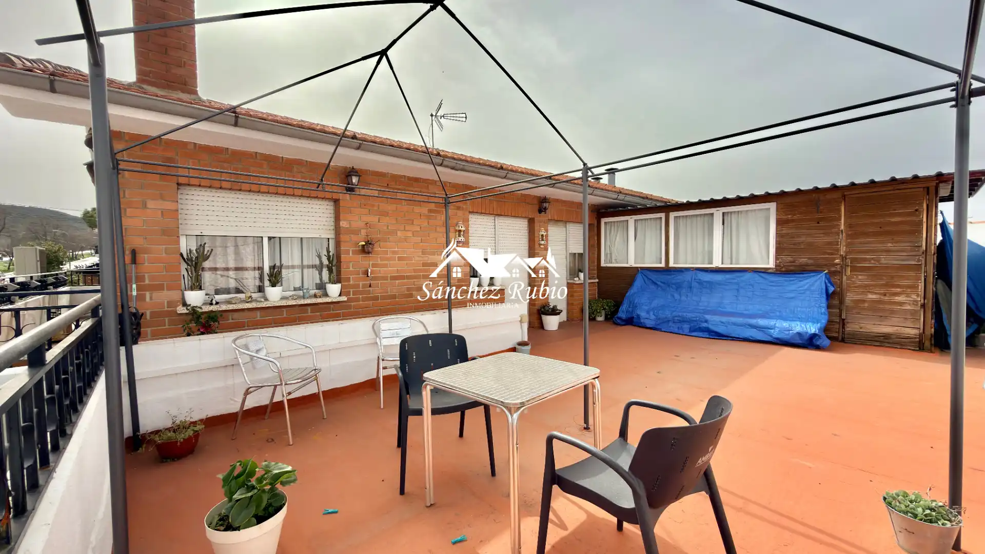 Terrassa de Casa o xalet en venda en Torres de la Alameda amb Aire condicionat, Calefacció i Jardí privat