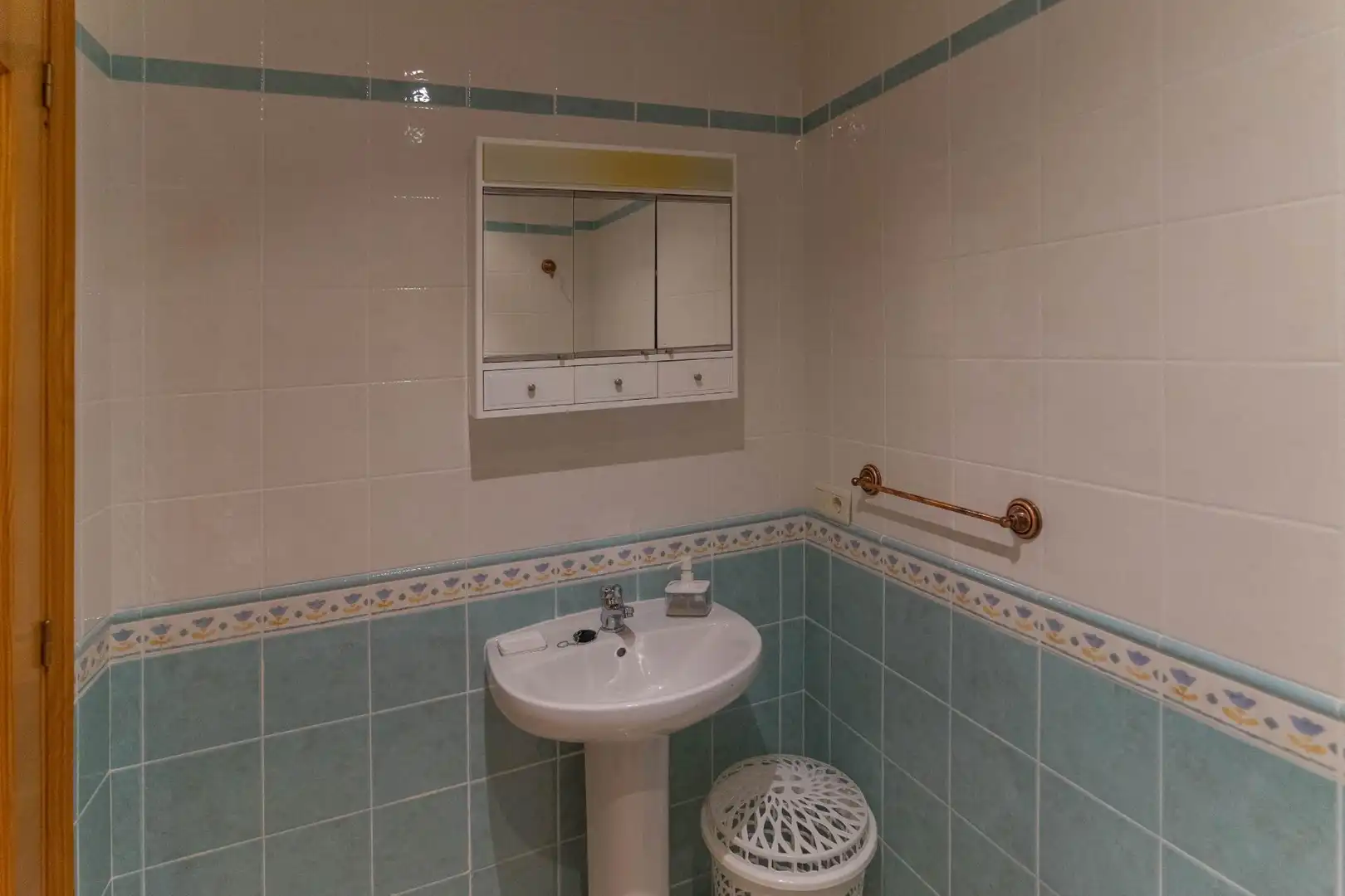 Bathroom of Flat for rent in Alhaurín El Grande  with Air Conditioner, Furnished and Balcony