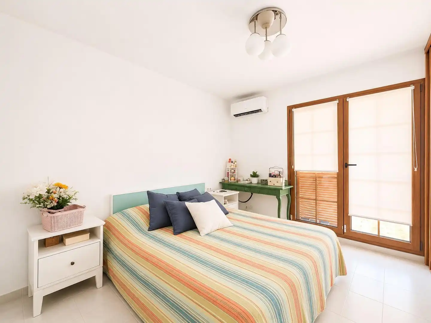 Habitación de Casa o chalet en venta en Sant Pere de Ribes con Aire acondicionado, Calefacción y Jardín privado