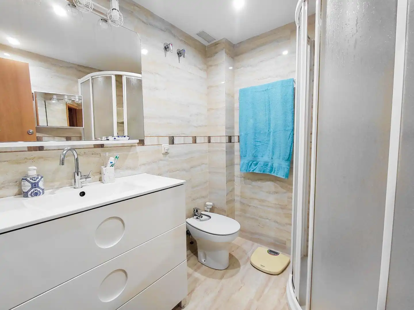 Bathroom of Ground floor for sale in Cunit  with Air Conditioner, Private garden and Terrace