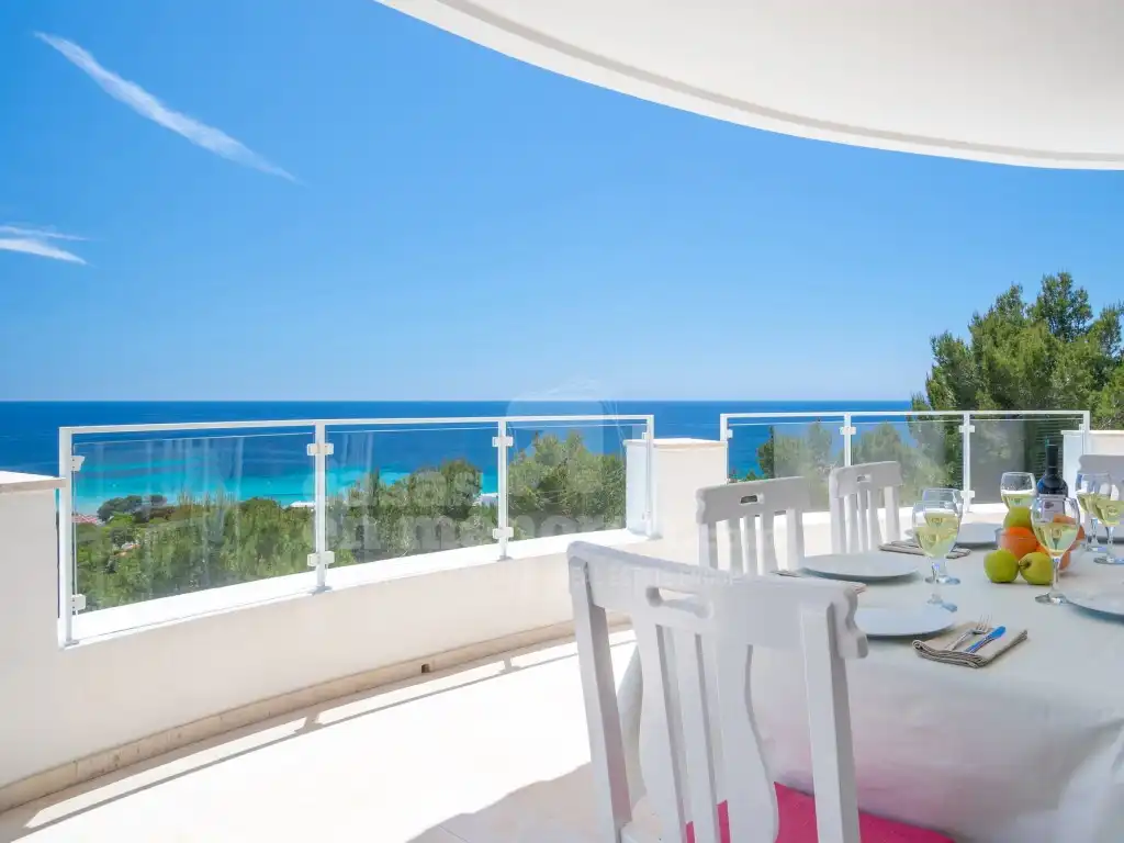 Terrassa de Casa o xalet en venda en Es Migjorn Gran amb Terrassa i Piscina