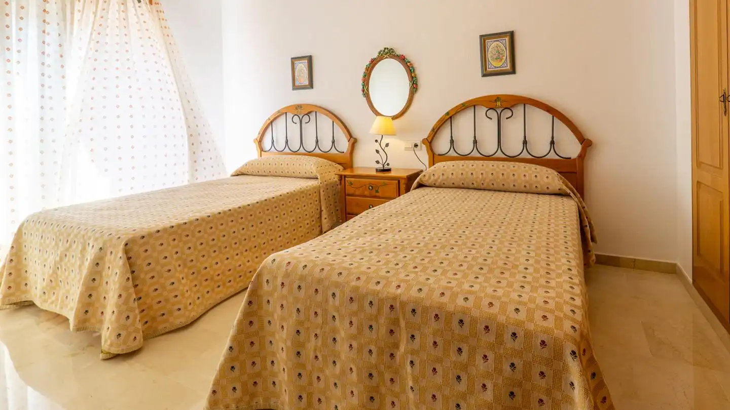 Dormitori de Casa o xalet en venda en Elche / Elx amb Aire condicionat, Jardí privat i Terrassa