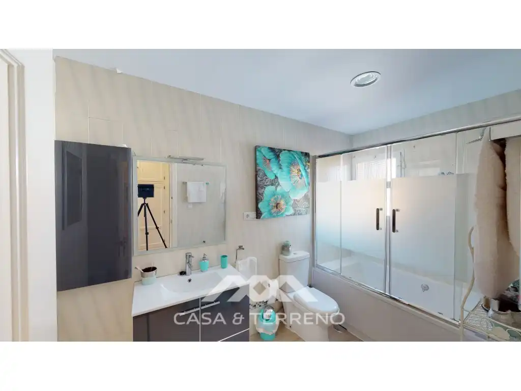 Bany de Casa o xalet en venda en Vélez-Málaga amb Aire condicionat, Jardí privat i Terrassa
