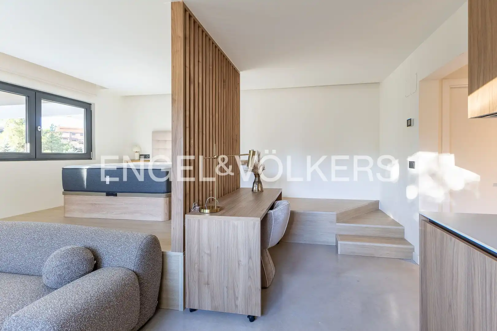 Living room of Study for rent in Club de Golf