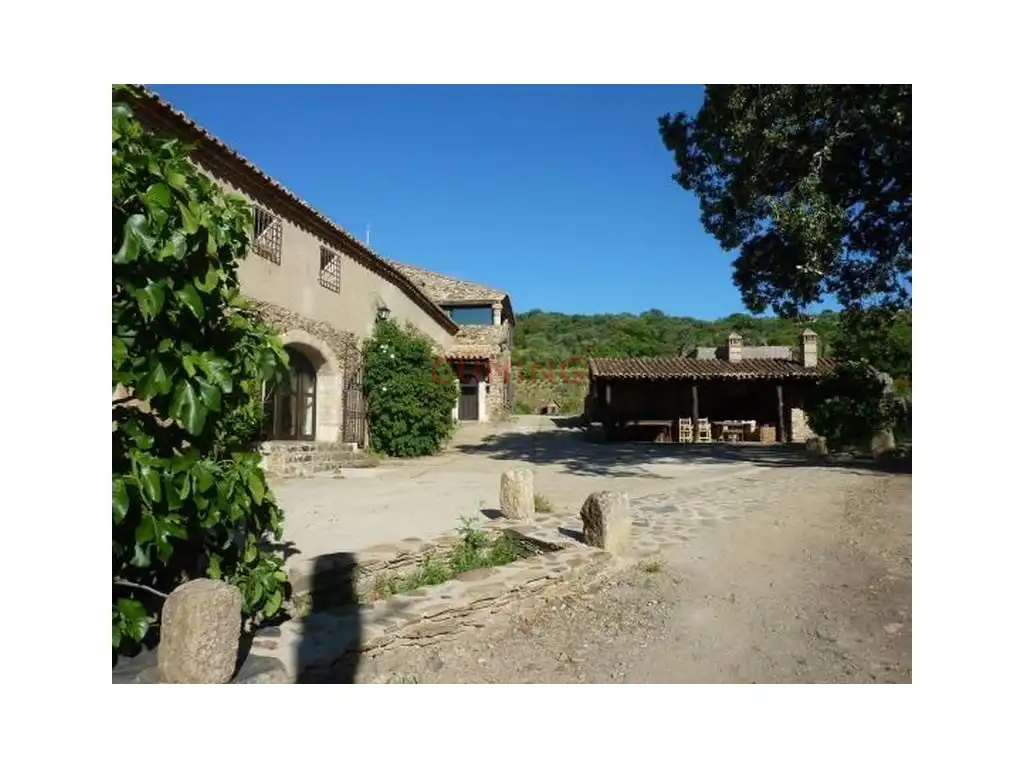Houses for sale in Madroñera