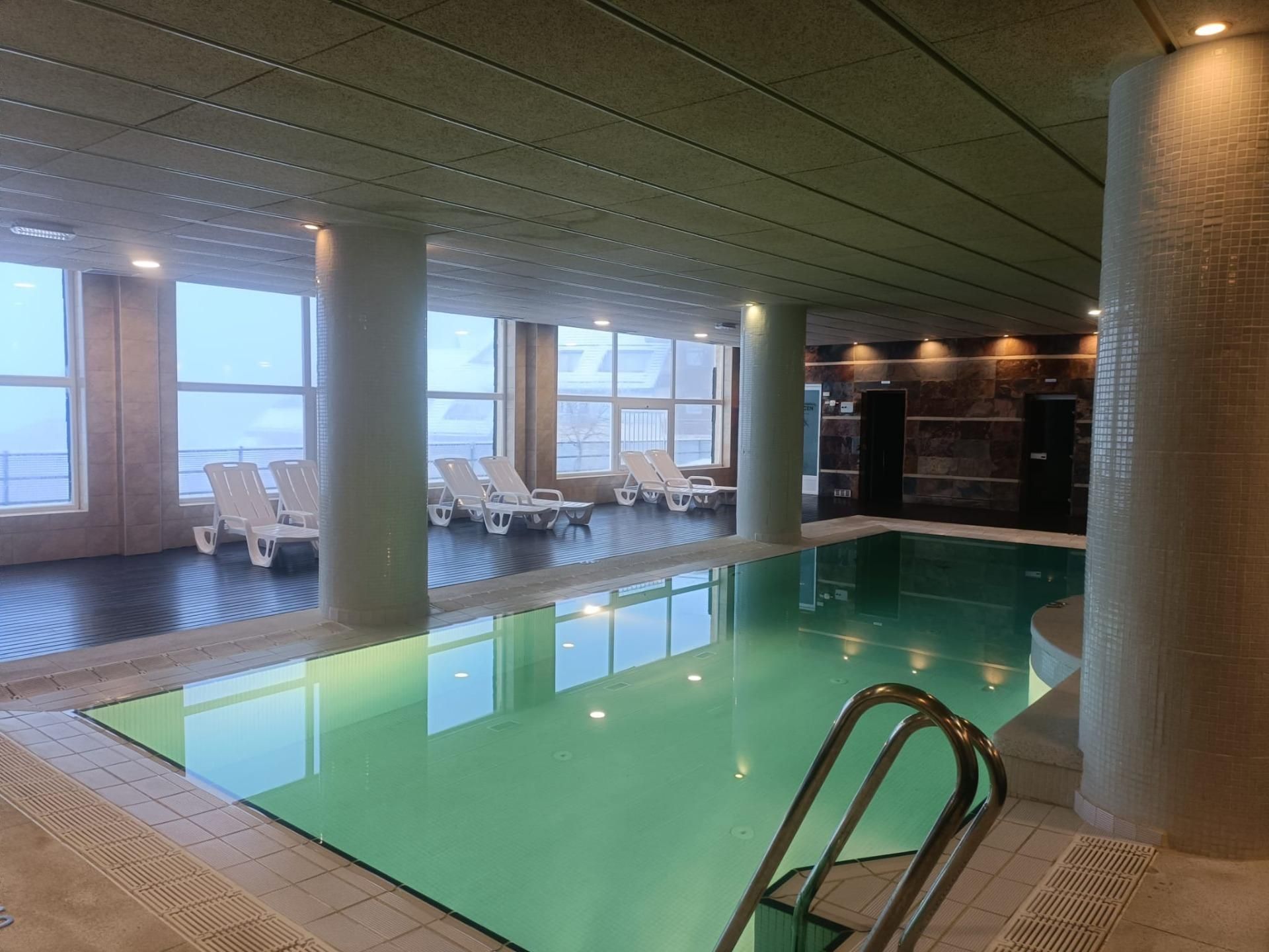 Swimming pool of Study for sale in Sierra Nevada  with Heating, Storage room and Jacuzzi
