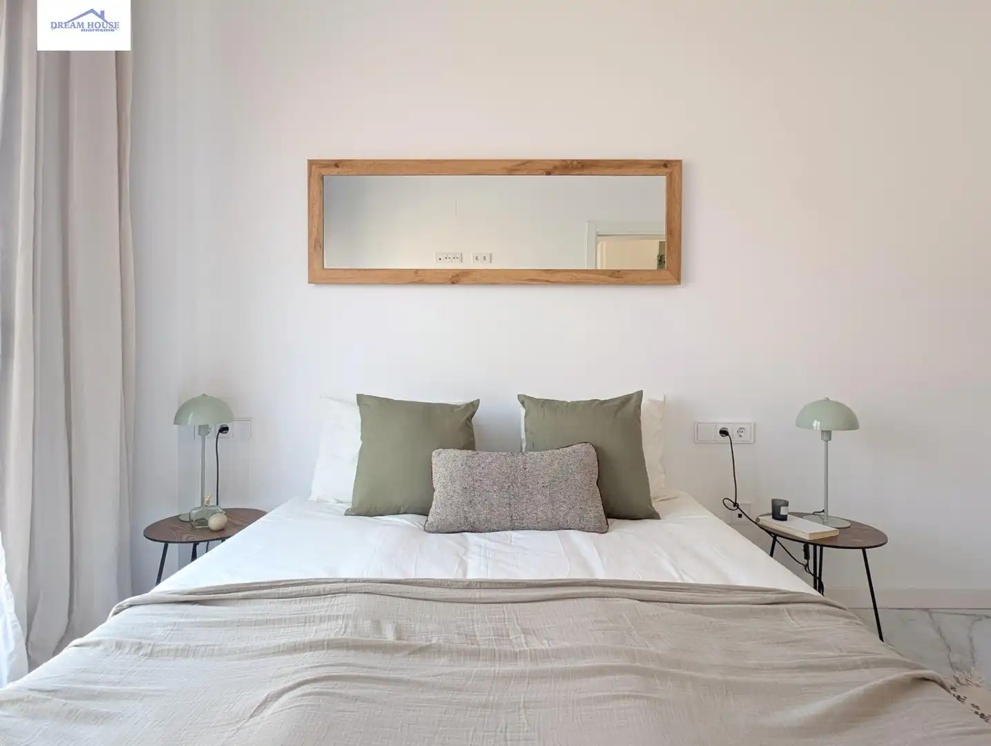 Schlafzimmer von Wohnungen zum Verkauf in Mataró mit Klimaanlage, Heizung und Balkon