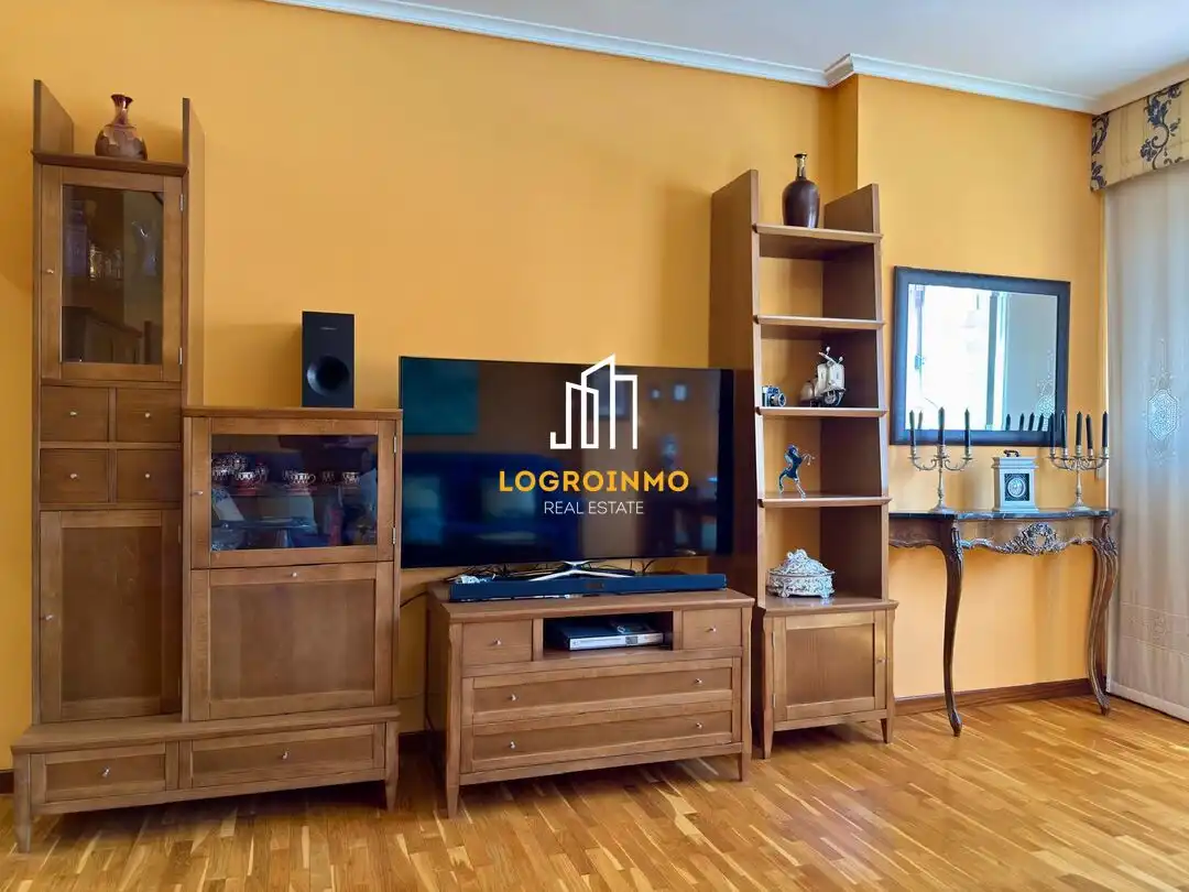 Living room of Flat for sale in  Logroño  with Heating, Storage room and Swimming Pool
