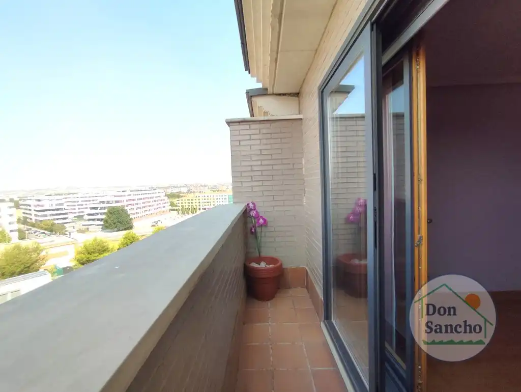 Balcony of Attic for sale in Valladolid  with Air Conditioner, Heating and Terrace