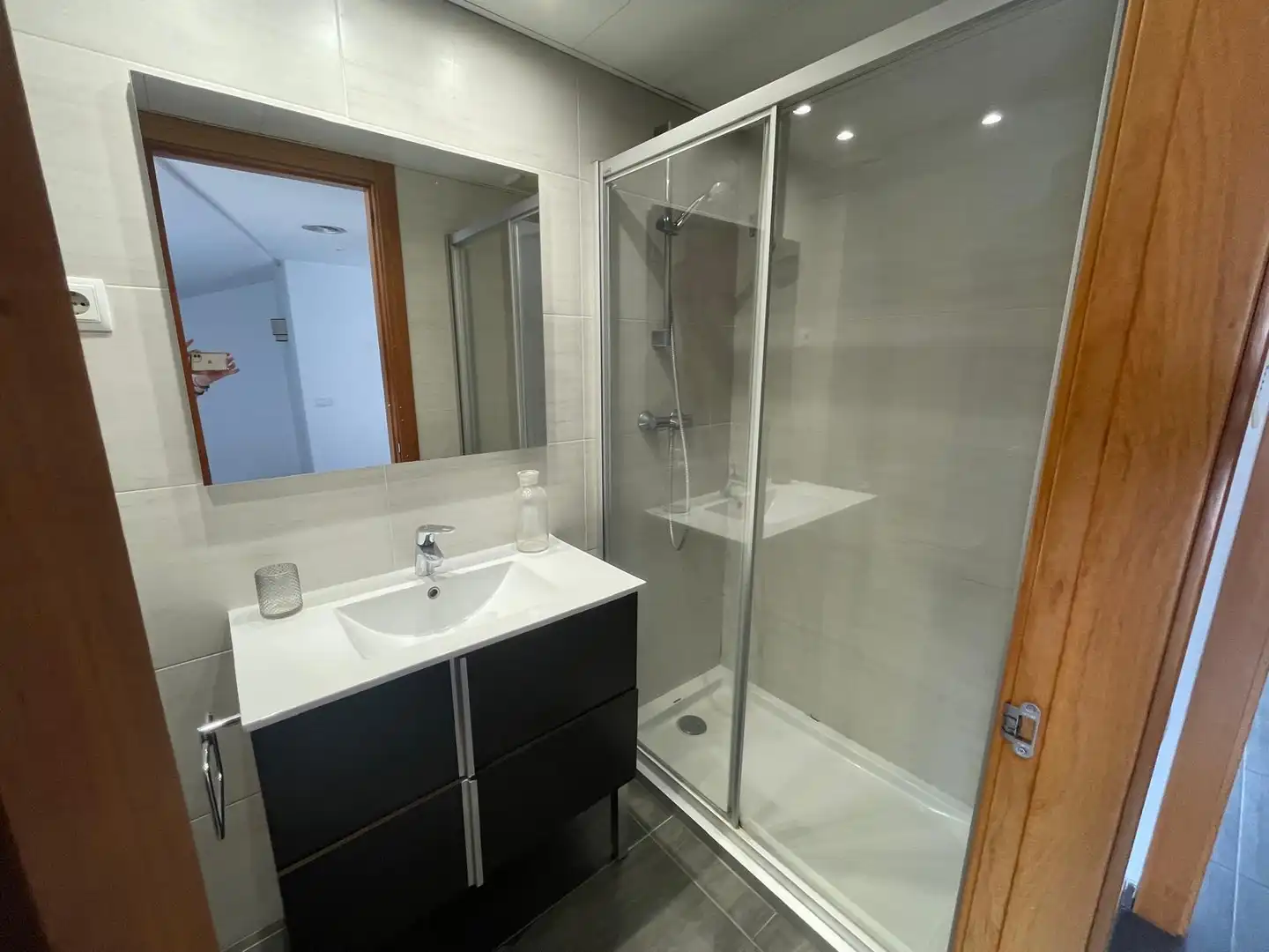 Bathroom of Flat for rent in Arenys de Mar  with Air Conditioner, Heating and Terrace