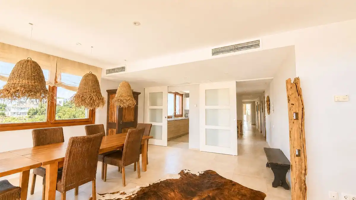 Comedor de Ático en venta en Marbella con Aire acondicionado, Trastero y Alarma