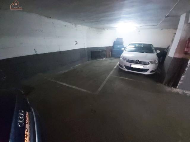 Garaje en Venta en  Fernando Mora, 3 en San Isidro