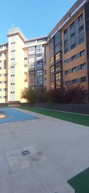Flat for rent in Calle BAUSA, Costillares