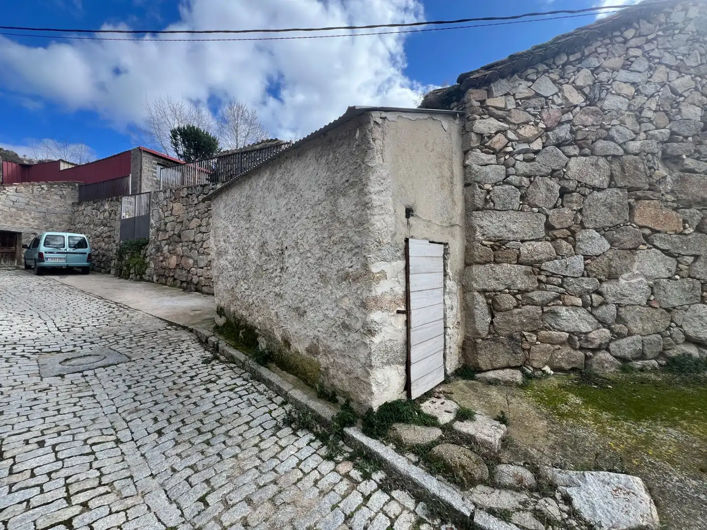 Vista exterior de Residencial en venda en San Bartolomé de Pinares
