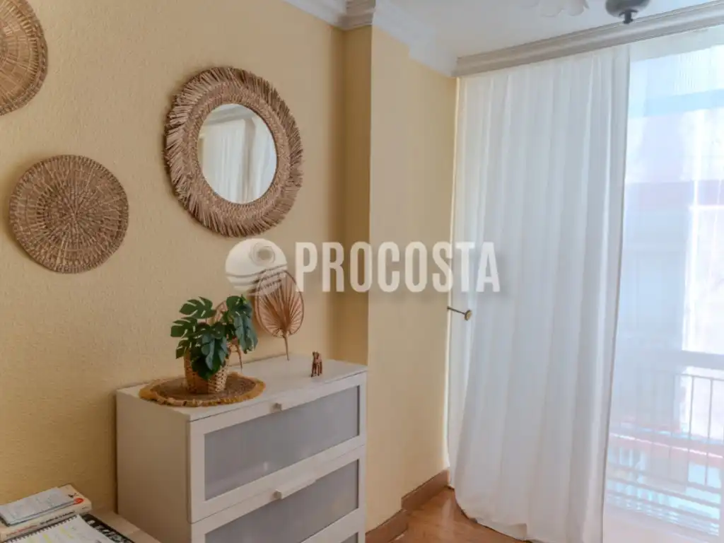 Flat for sale in Calle Buenos Aires, Almuñecar Centro