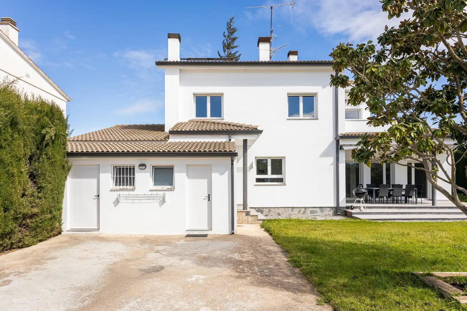 Vista exterior de Casa o chalet en venta en Llers con Aire acondicionado, Calefacción y Jardín privado