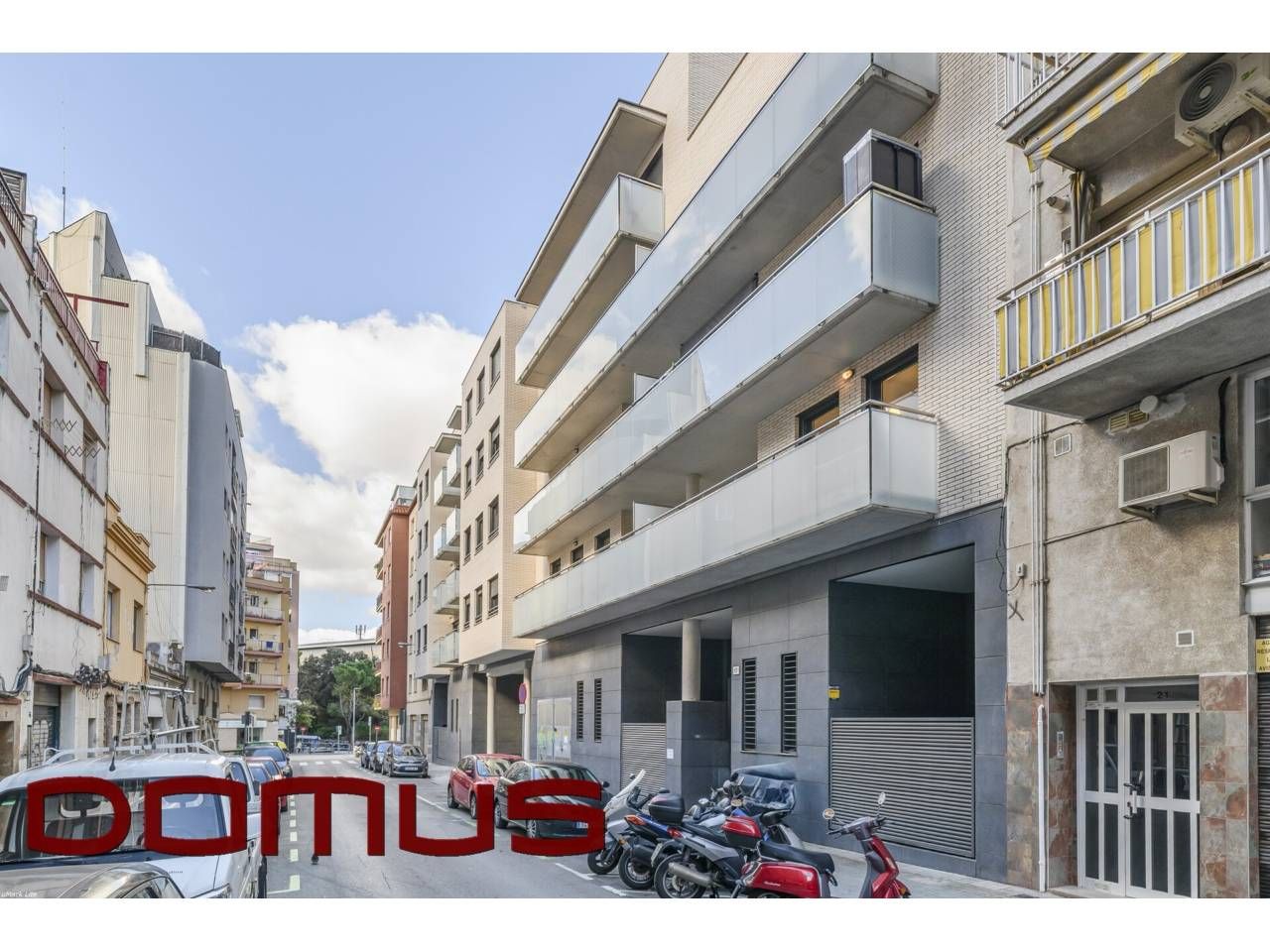 Vista exterior de Piso en venta en L'Hospitalet de Llobregat con Aire acondicionado, Calefacción y Terraza