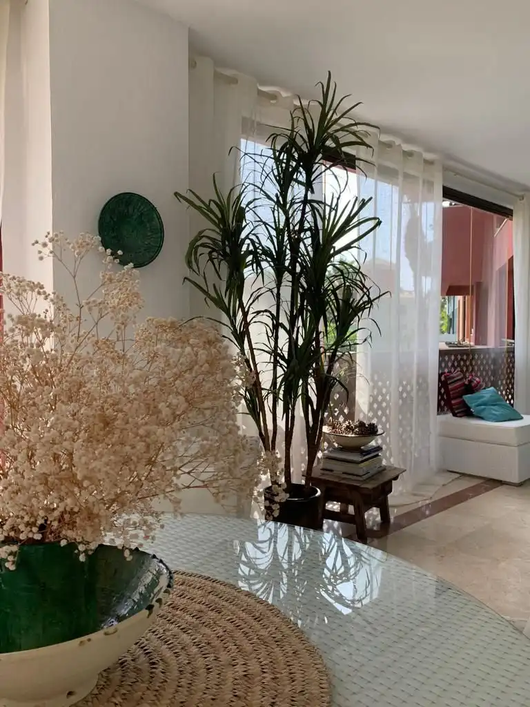 Sala de estar de Apartamento en venta en Sotogrande con Aire acondicionado, Calefacción y Jardín privado
