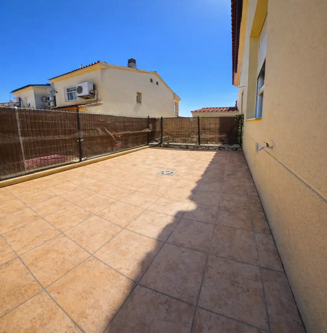 Terrassa de Casa adosada en venda en Santa Oliva amb Aire condicionat, Calefacció i Terrassa