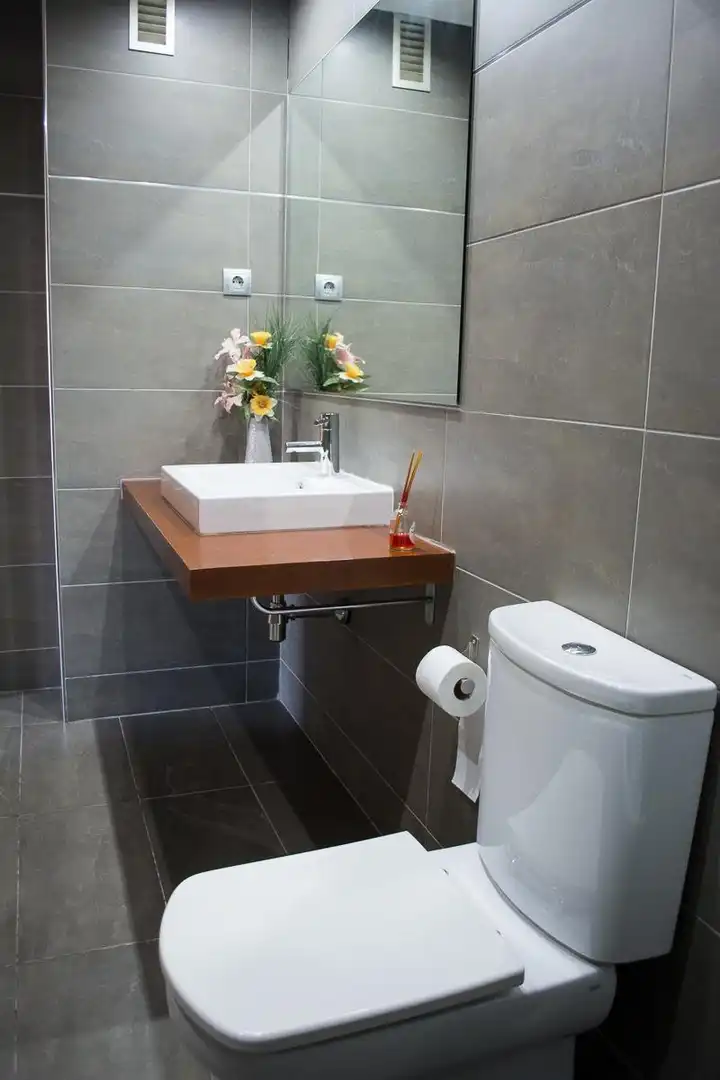 Bathroom of Flat for sale in Badalona  with Air Conditioner, Heating and Parquet flooring