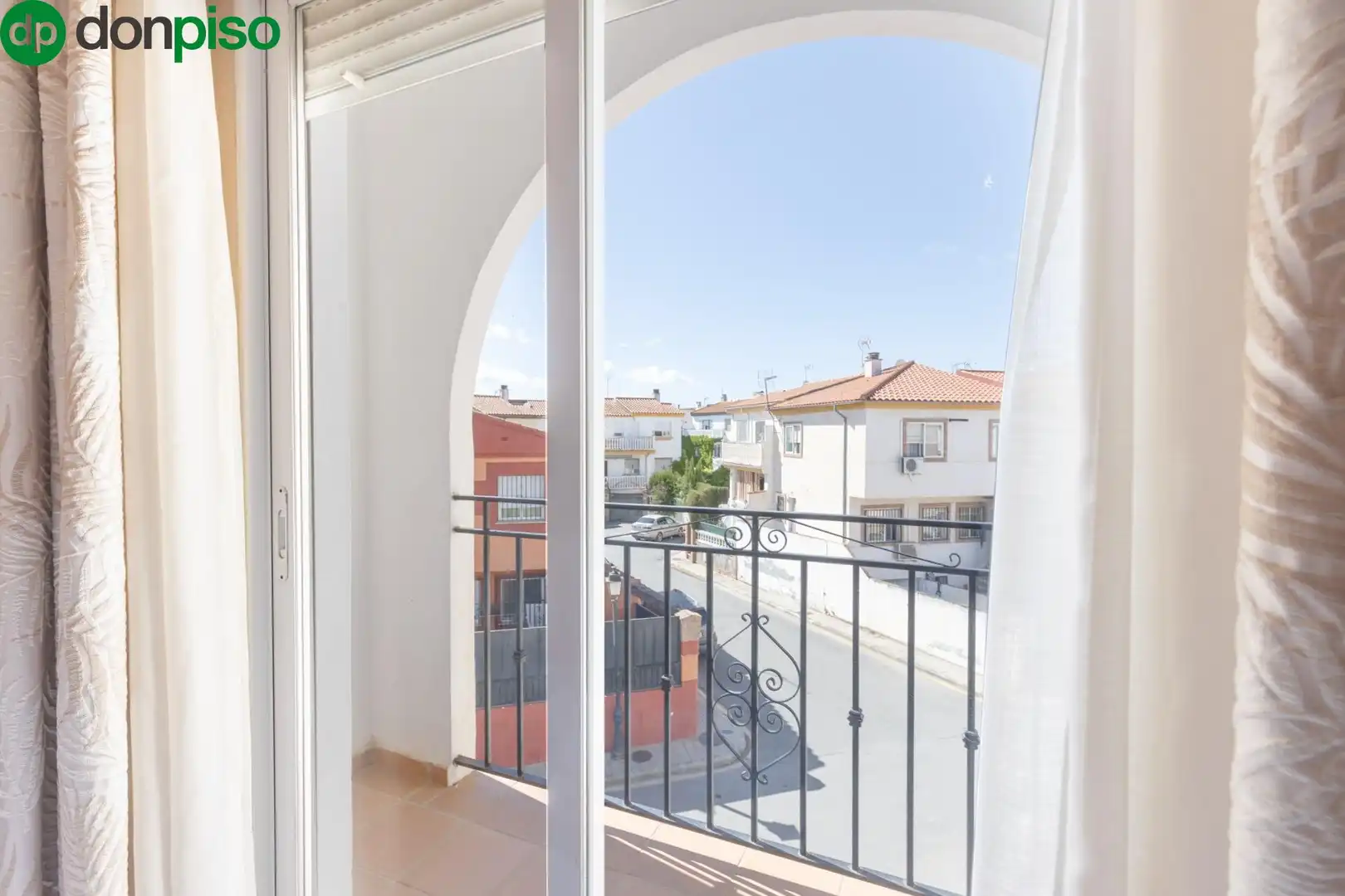 Casa adosada en venda a Calle de Fátima, Híjar