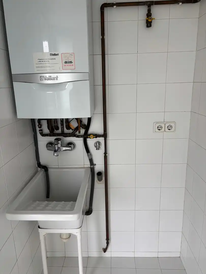 Badezimmer von Maisonette zur Miete in Girona mit Klimaanlage, Heizung und Terrasse