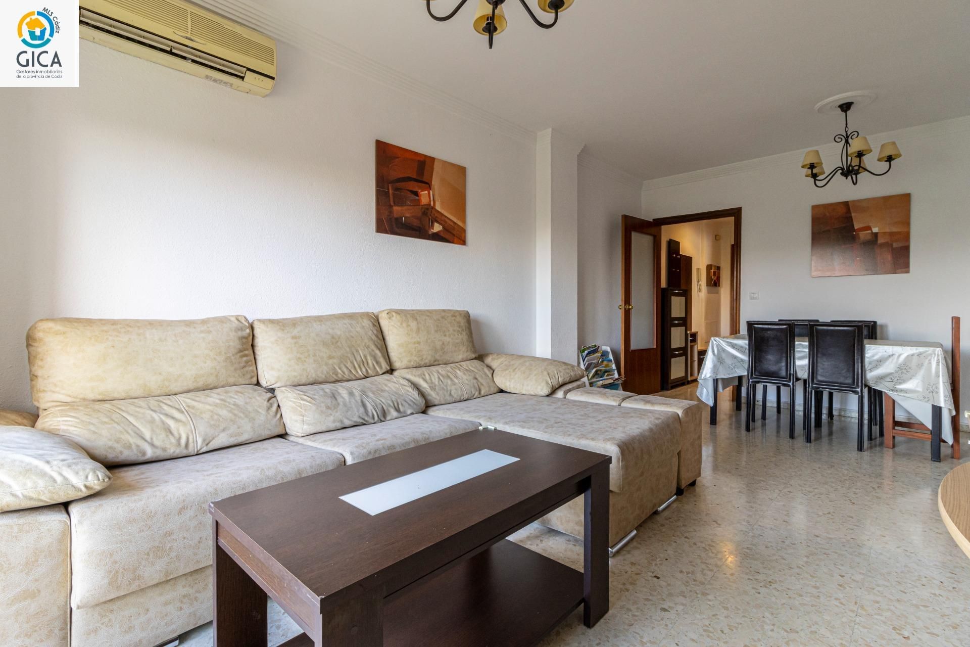 Sala d'estar de Pis en venda en Jerez de la Frontera amb Aire condicionat, Traster i Balcó