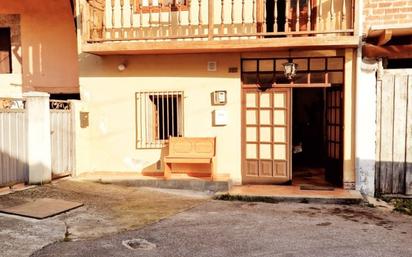 Vista exterior de Casa adosada en venda en Cieza (Cantabria) amb Calefacció, Terrassa i Traster