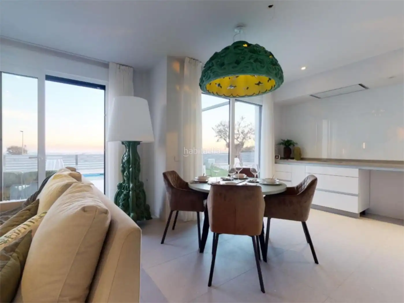 Casa en venta en Carrer del Vespre 2, imagen 2
