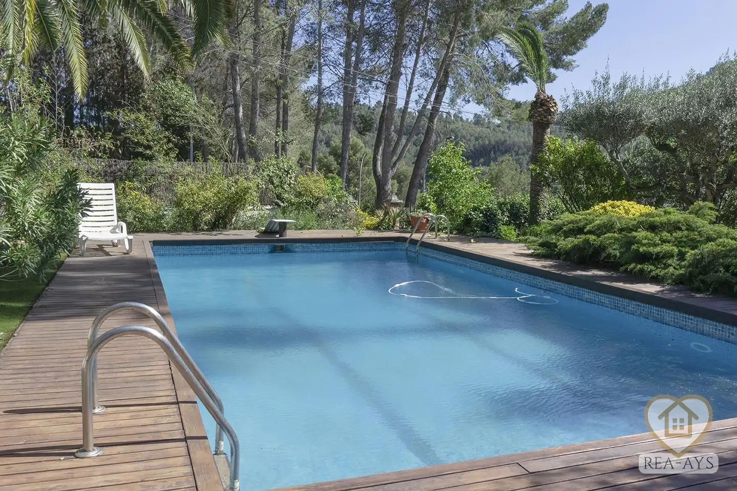 Piscina de Casa o chalet en venta en Vallirana con Jardín privado, Terraza y Trastero