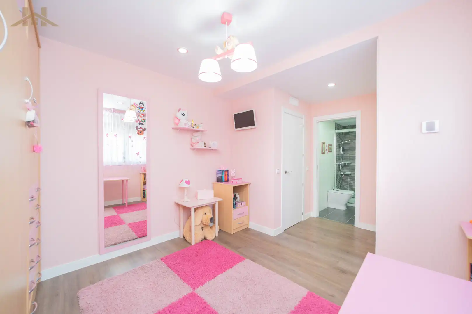 Bedroom of Detached homes for sale in Villaviciosa de Odón  with Air Conditioner, Heating and Private garden