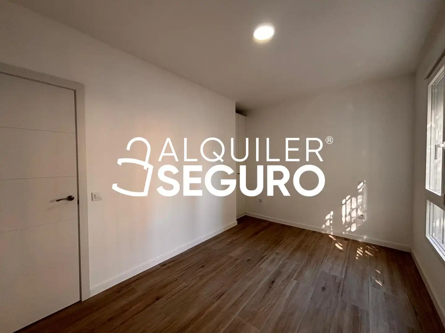 Schlafzimmer von Wohnung zur Miete in Madrid mit Heizung
