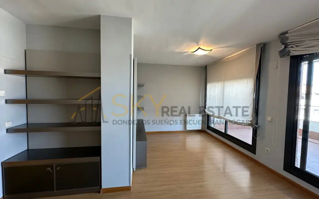 Living room of Attic for sale in Madrid  with Air Conditioner, Heating and Terrace