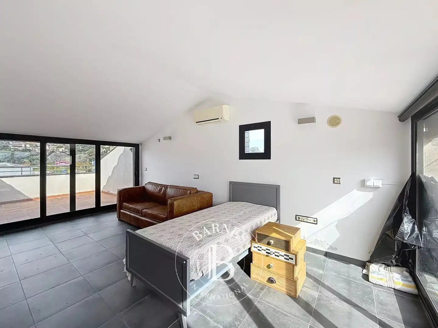 Dormitori de Casa o xalet en venda en Santa Susanna amb Aire condicionat, Calefacció i Jardí privat